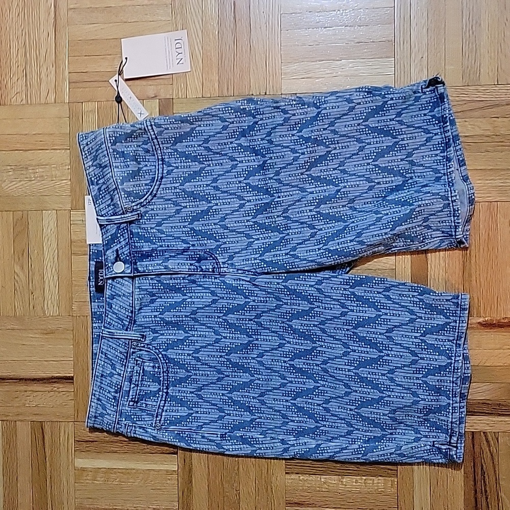 NYDJ patterned denim shorts.